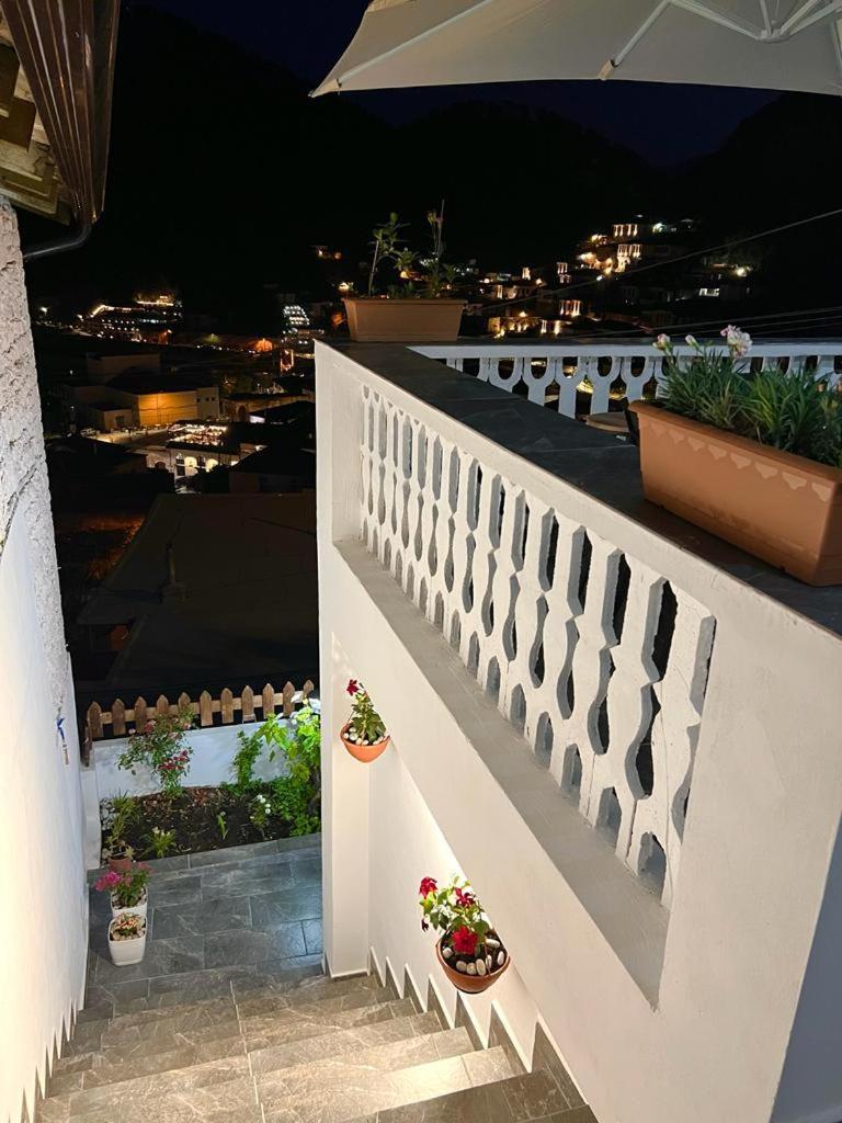 Villa Dona Berat Luaran gambar